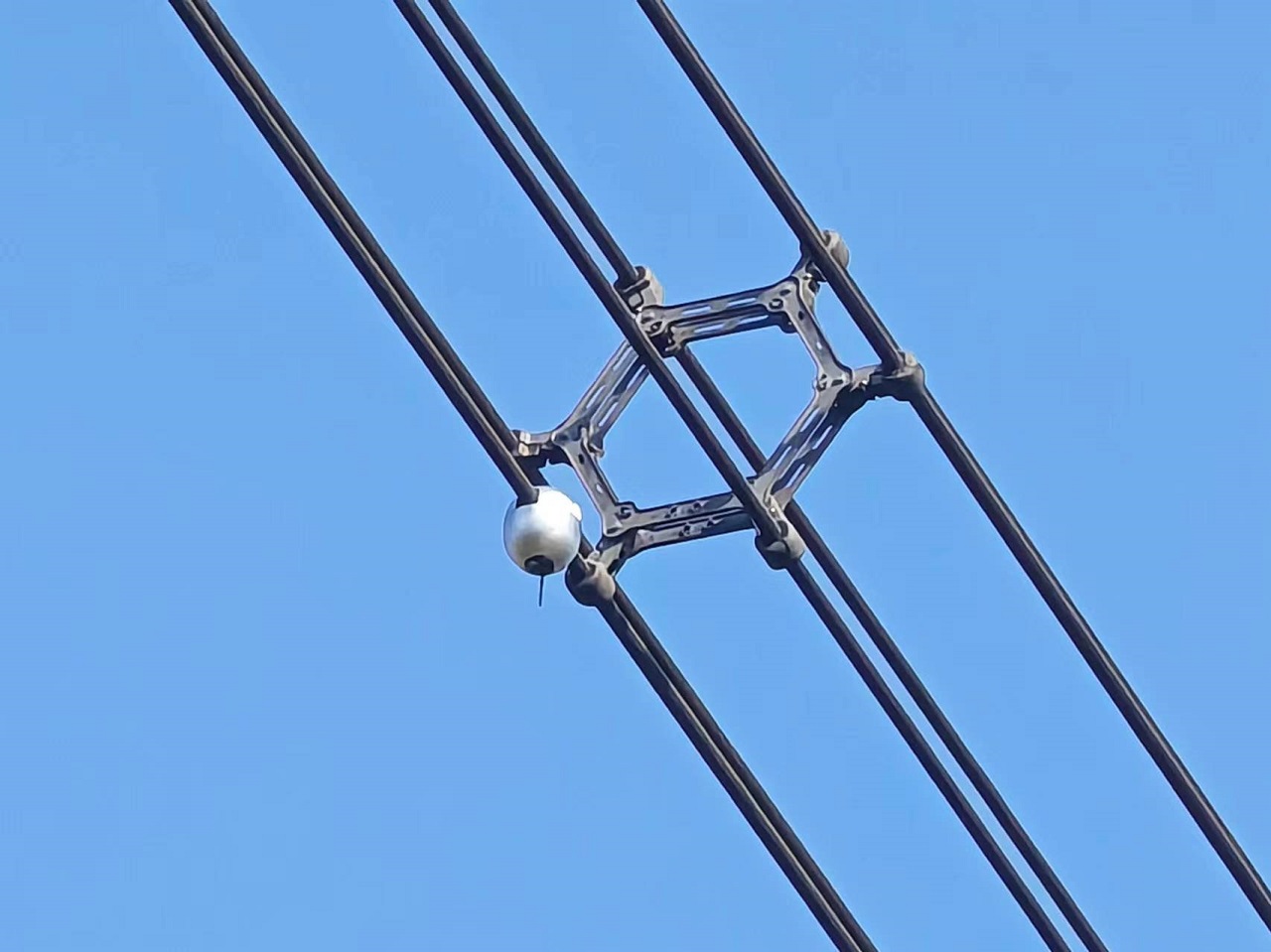 特力康電網(wǎng)線路弧垂監(jiān)測裝置